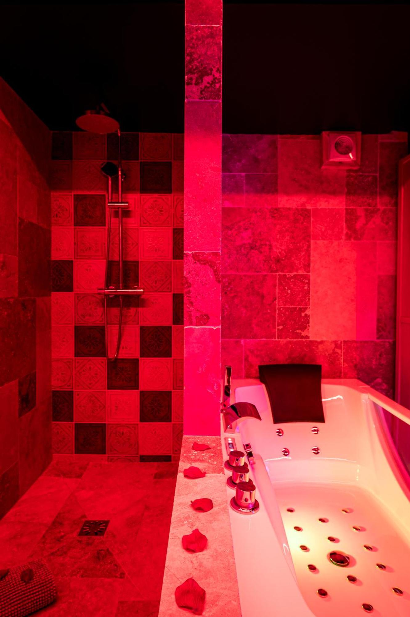 Loveroom Sauna, Balneo, Parking Prive Dans Le Centre De Honfleur Pokój zdjęcie