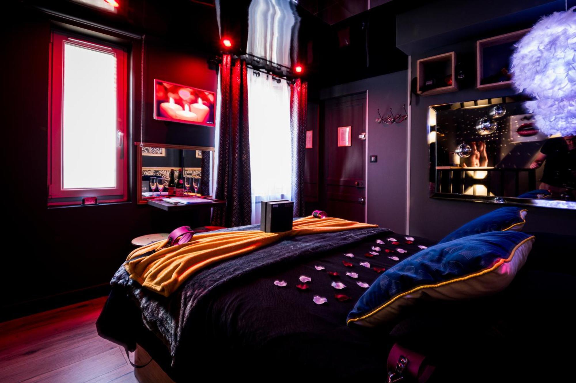 Loveroom Sauna, Balneo, Parking Prive Dans Le Centre De Honfleur Pokój zdjęcie