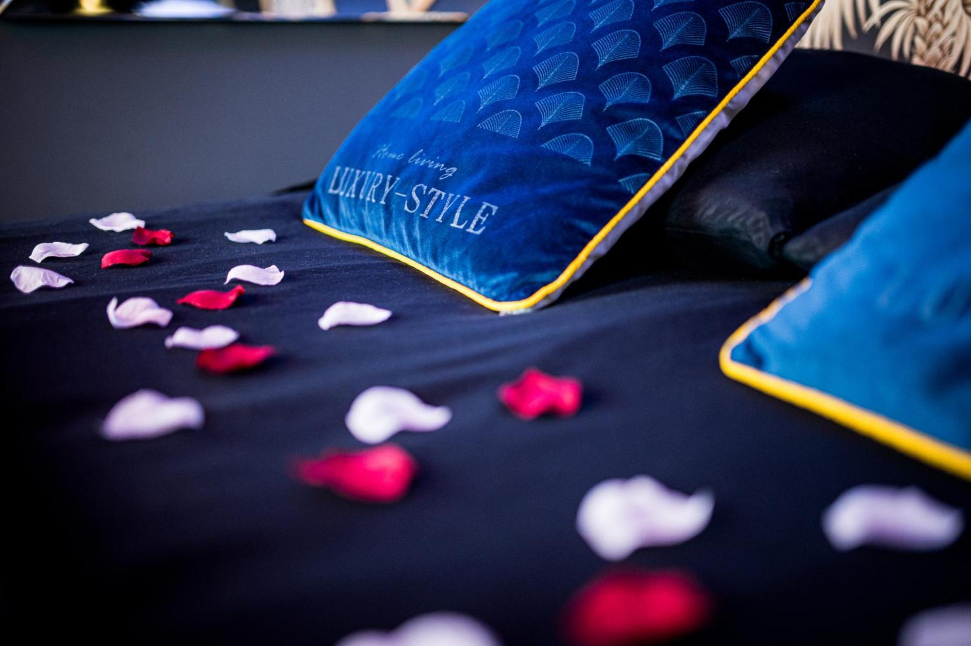Loveroom Sauna, Balneo, Parking Prive Dans Le Centre De Honfleur Pokój zdjęcie