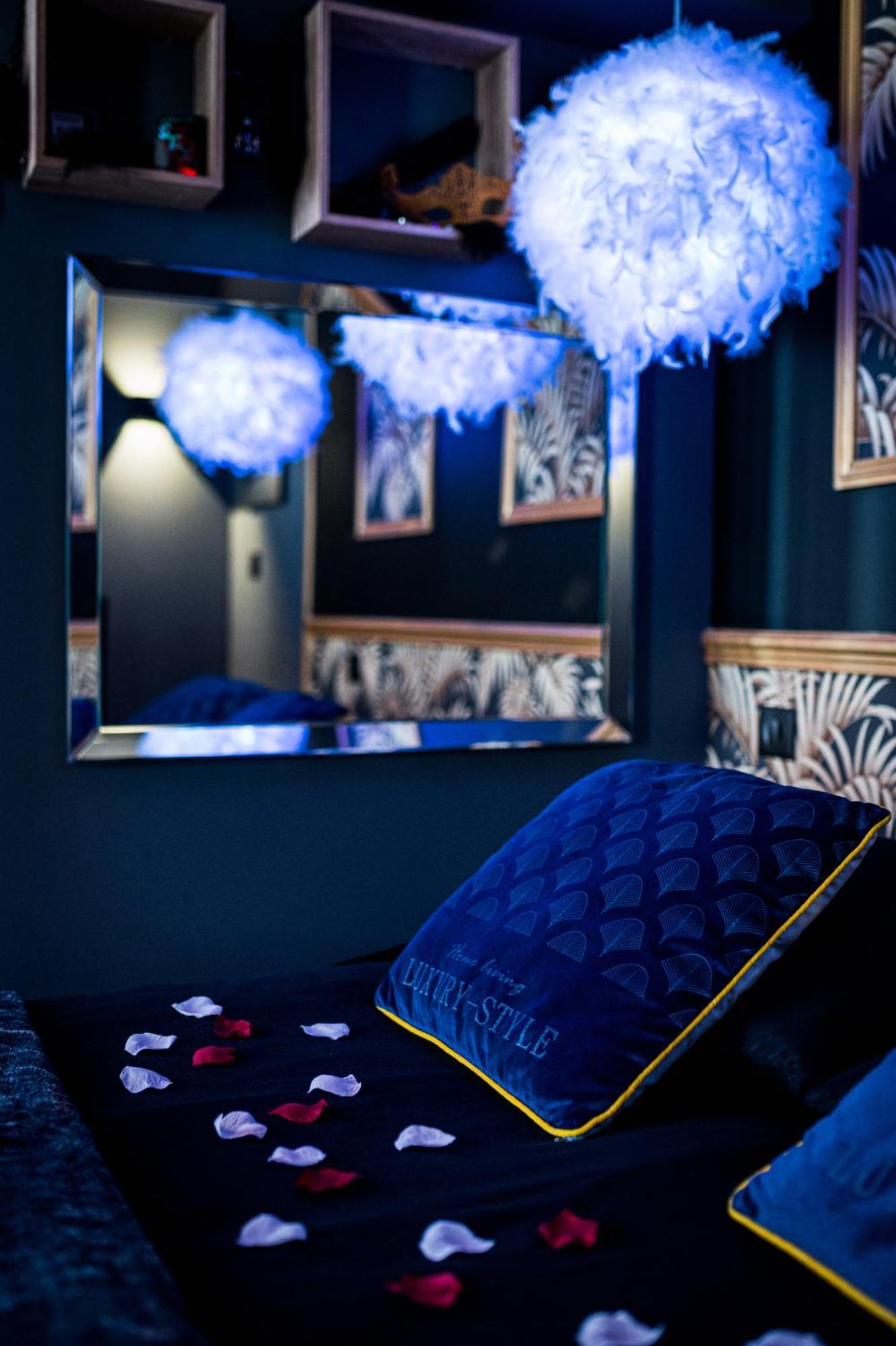 Loveroom Sauna, Balneo, Parking Prive Dans Le Centre De Honfleur Pokój zdjęcie